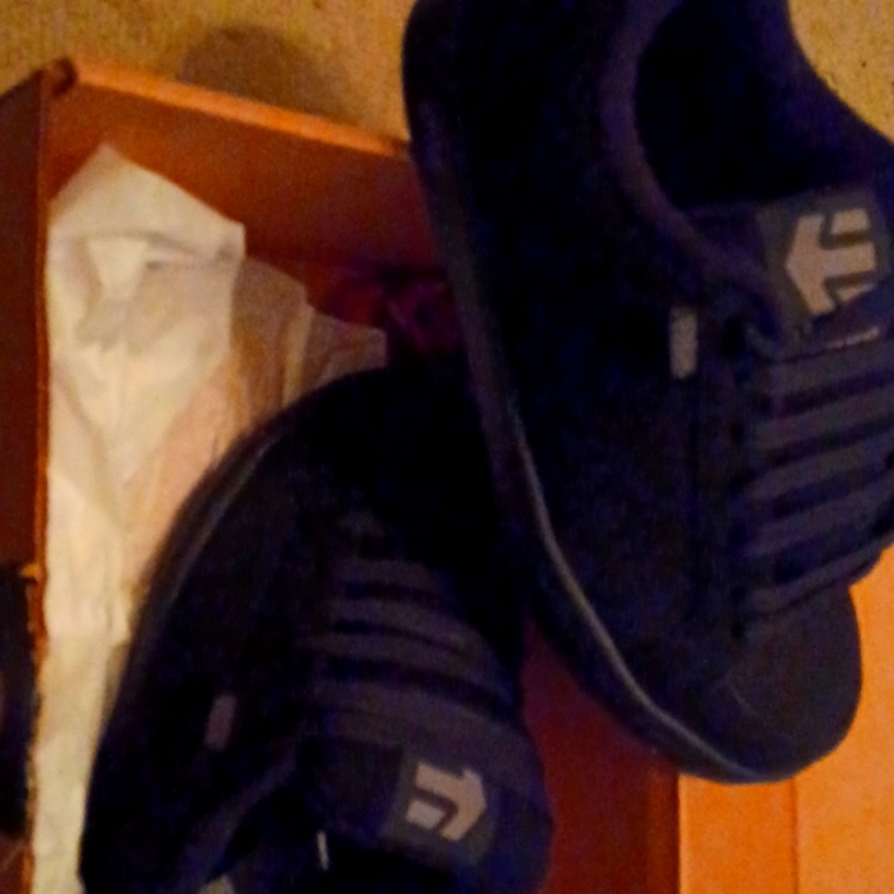 Etnies